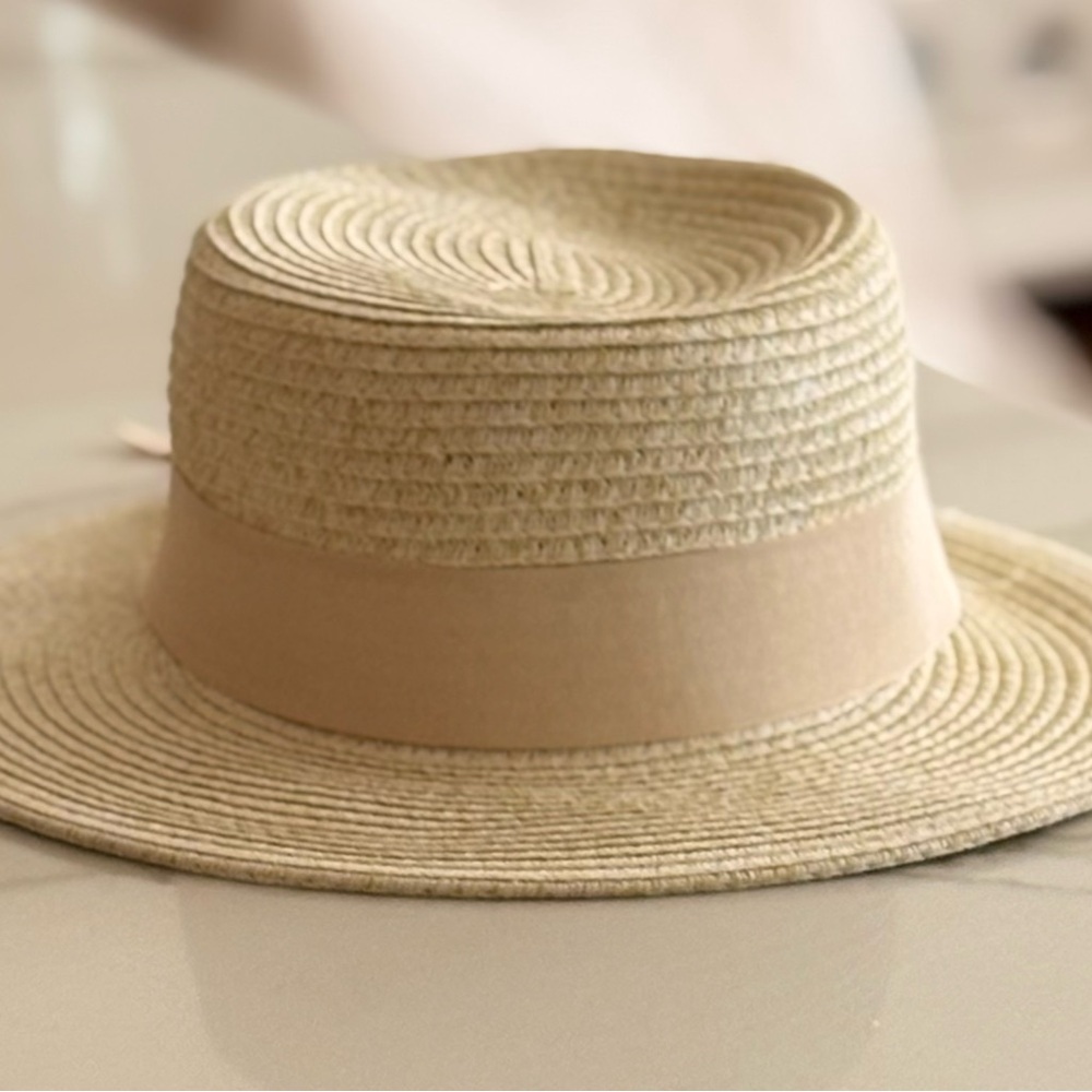 Stylish Tan Straw Hat, purchased in Italy , never worn